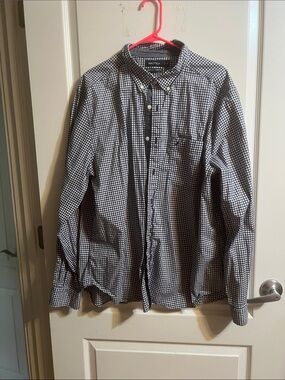 Nautica Men’s navy and White Gingham Button-Down Shirt